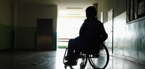 "اللي مثلك ليش يطلع من البيت؟"... ذوي إعاقة في الأردن يتحدثون عن التنمّر